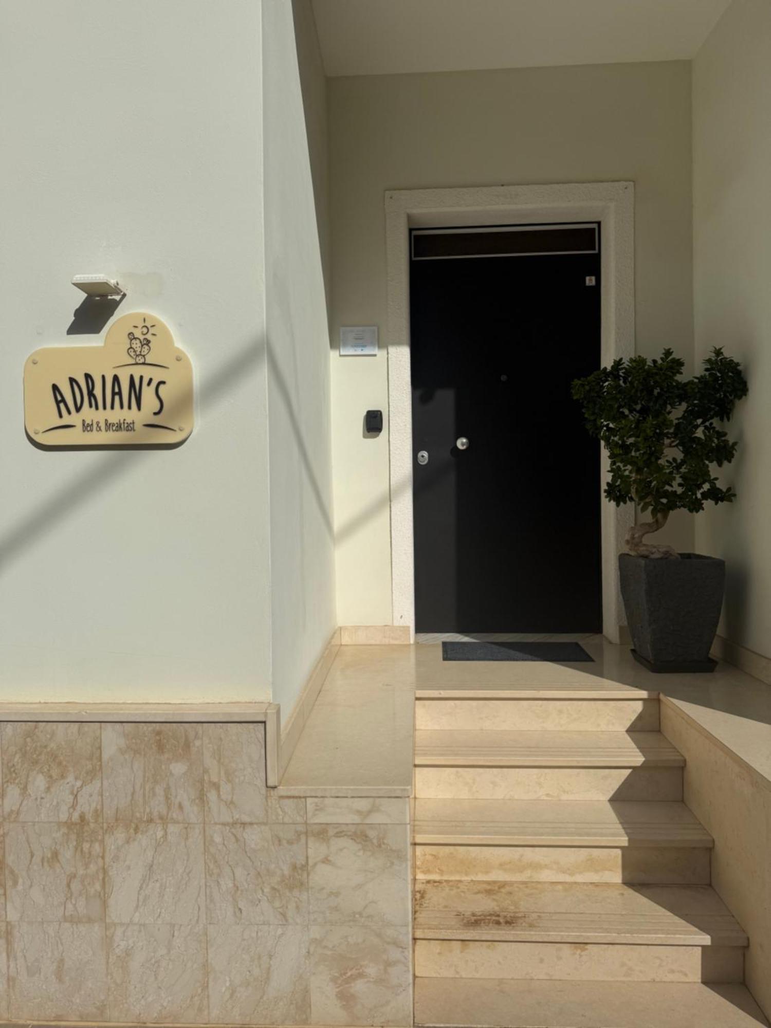 Adrian'S B&B ตูรี ภายนอก รูปภาพ